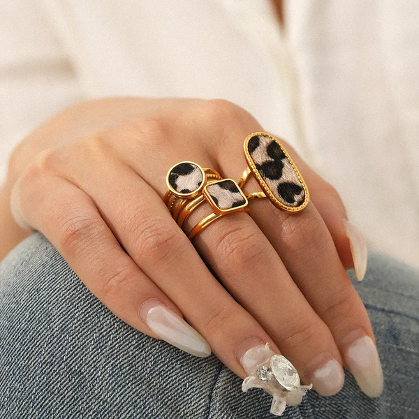 Bague ajustable dorée imprimé animalier