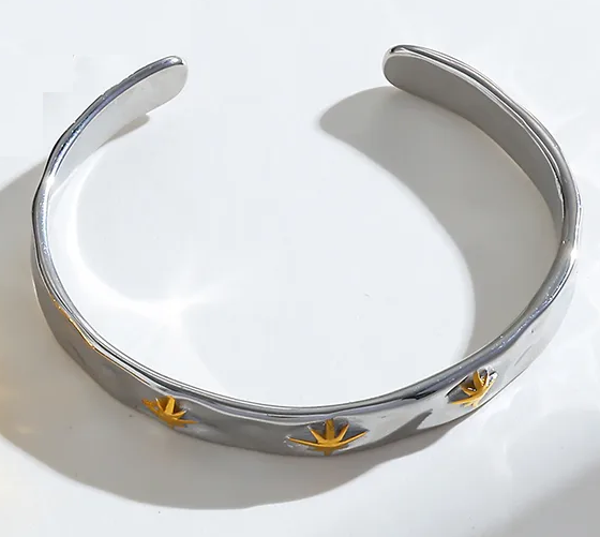 Bracelet Jonc Acier Inoxydable Gravé –  Argenté étoile Doré en Relief