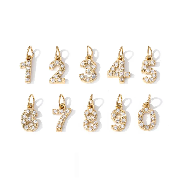 CHARMS CHIFFRES DOREE ZIRCON BLANC