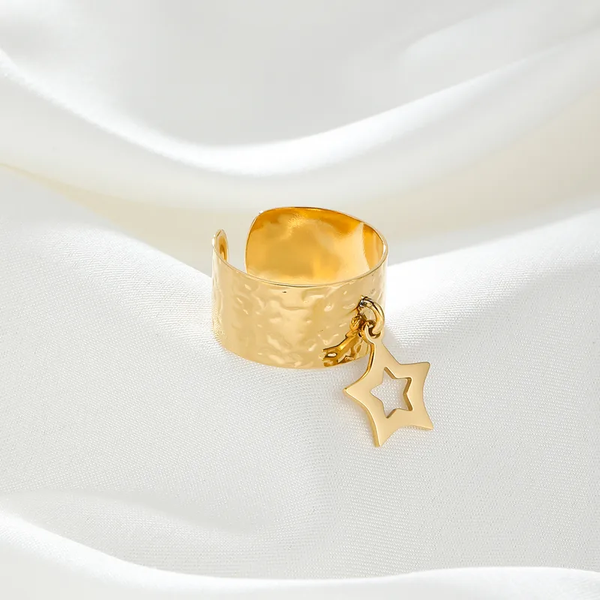 Bague Stella Large Étoile Dorée Martelée – Breloque Ajustable en Acier Inoxydable 304 Tendance Céleste