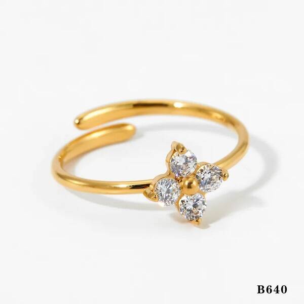 Bague Cléa Fine Fleur Zircons Blancs  Dorée Ouverte Ajustable Minimaliste Acier Inox 304