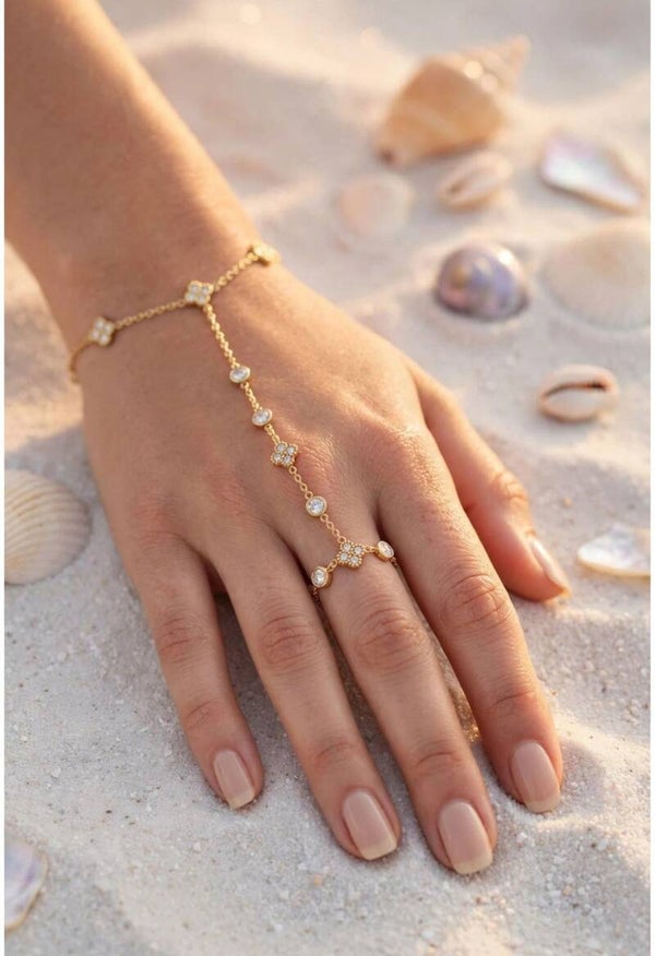 LUCKY - Bijou de Main Trèfle Doré Acier Inoxydable - Chaîne de Main Femme