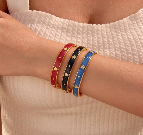 Bracelet Jonc Étoilé Émail Coloré - Acier Inoxydable 304 Plaqué Or 18K et Zircons - Étoile du Nord - Vendu à l'Unité