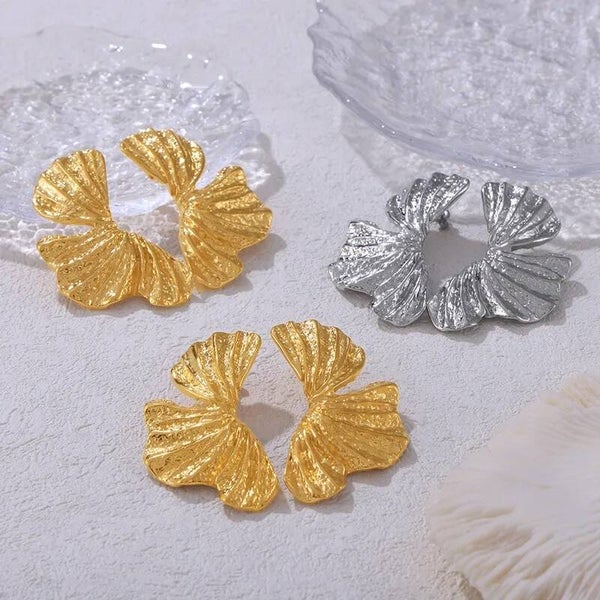 Clous d’Oreilles Feuille – Acier Inoxydable Argenté ou Doré