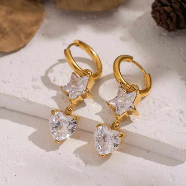 Boucles d’Oreilles Pendantes Étoile Cœur Zircons – Acier Inox Doré