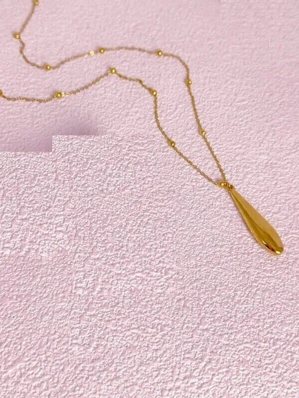 Collier Goutte Doré – L’Élégance Minimaliste Qui Traverse Le Temps