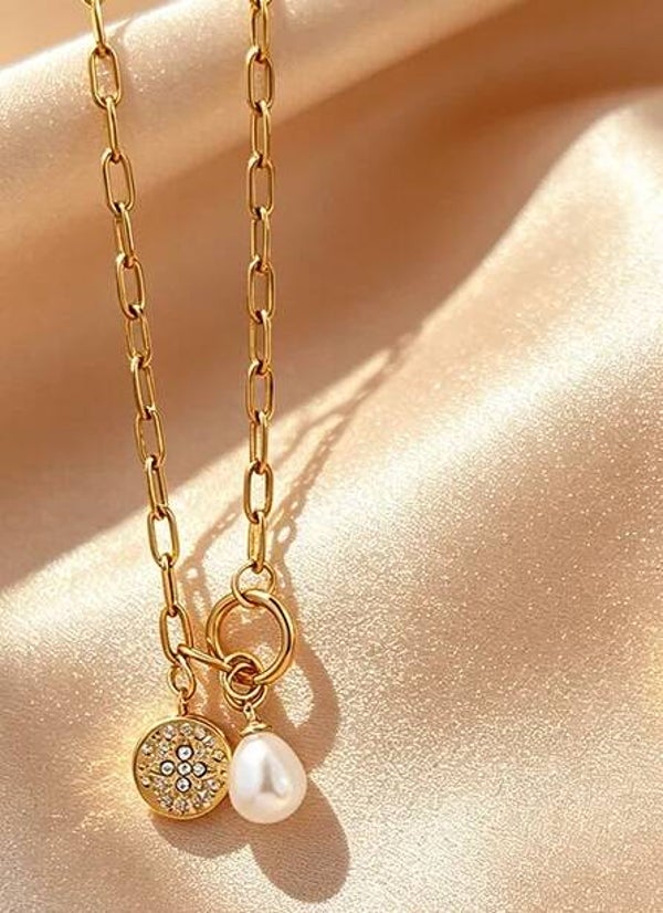 PERLA - Collier Ras de Cou Perle d'Eau Douce et Médaille Zircon Acier Inoxydable Doré