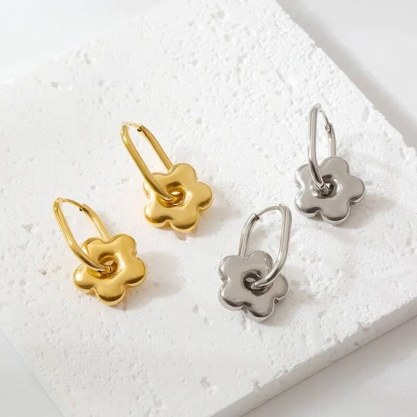 Boucles d’Oreilles Créoles Bicolores Fleur – Doré & Argenté Acier Inox