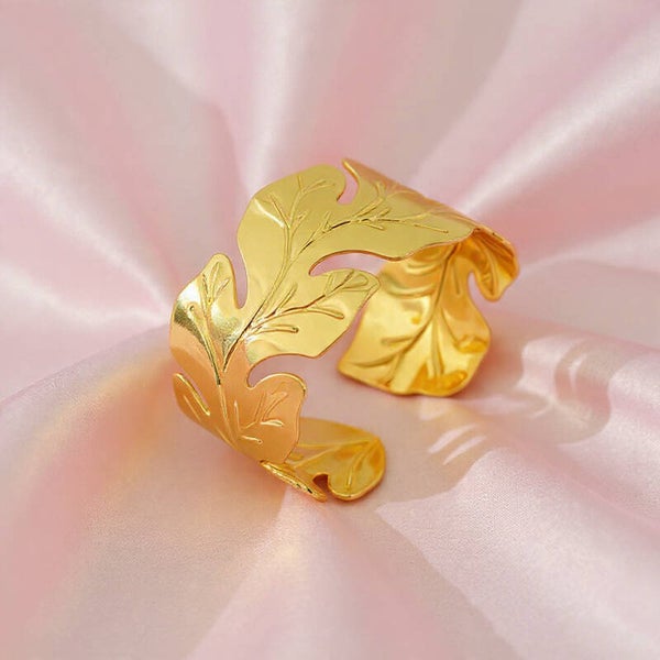 Bracelet jonc Feuilles Sculptées – Acier inoxydable doré