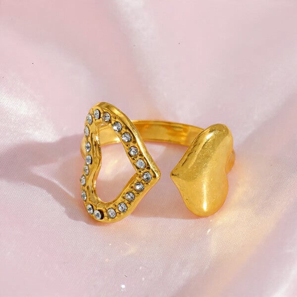 Bague Ajustable Deux Cœurs Sertis de Strass Blanc – Acier Inoxydable Doré