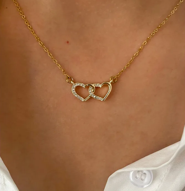 Collier Double Cœur Doré en Acier Inoxydable – Zircons Brillants Élégants Femme