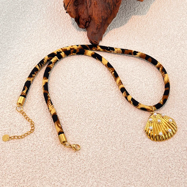 ✨ Collier Pendentif Léopard Vintage coquillage perle – Acier Inoxydable & Corde Coton ✨