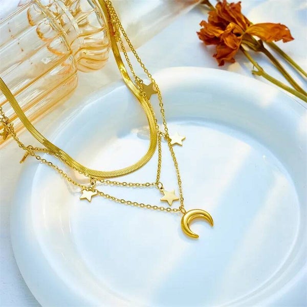 Collier en Couches Motif Étoile - Acier Inoxydable Doré & Chaîne Serpent