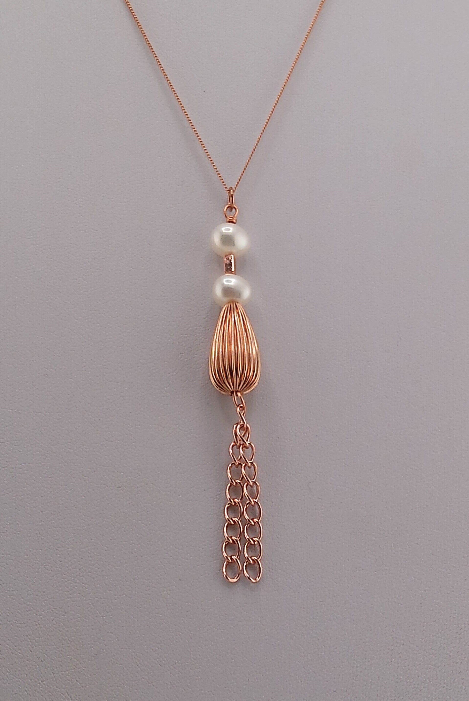 White Freshwater Pearl Necklace with Rose Gold-Plated Tassel Detail