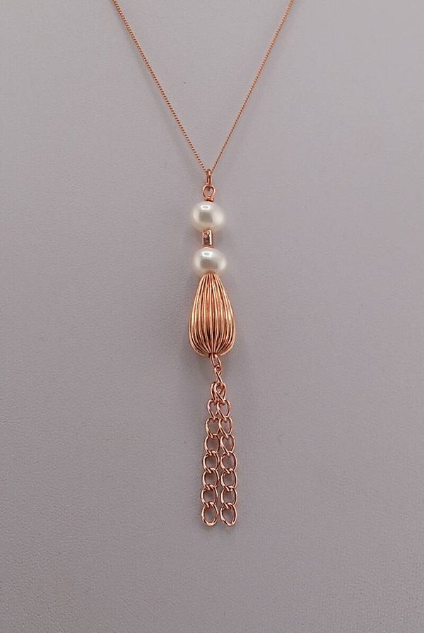 White Freshwater Pearl Necklace with Rose Gold-Plated Tassel Detail