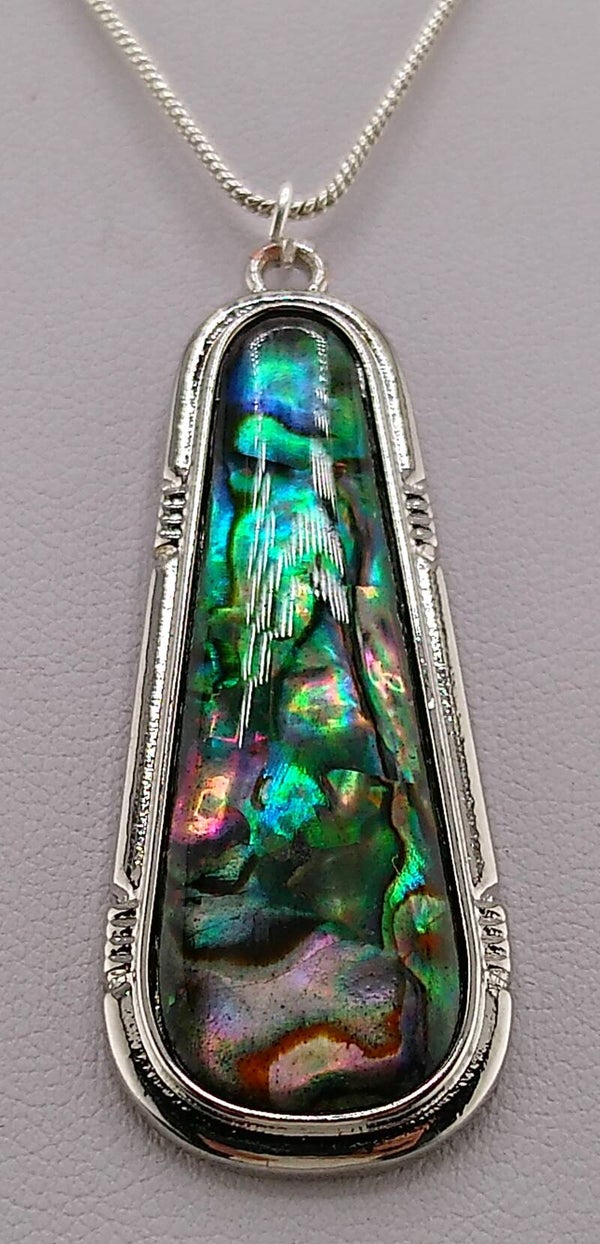 “Heart of the Ocean” Natural Abalone Pendant Necklace – Stainless Steel