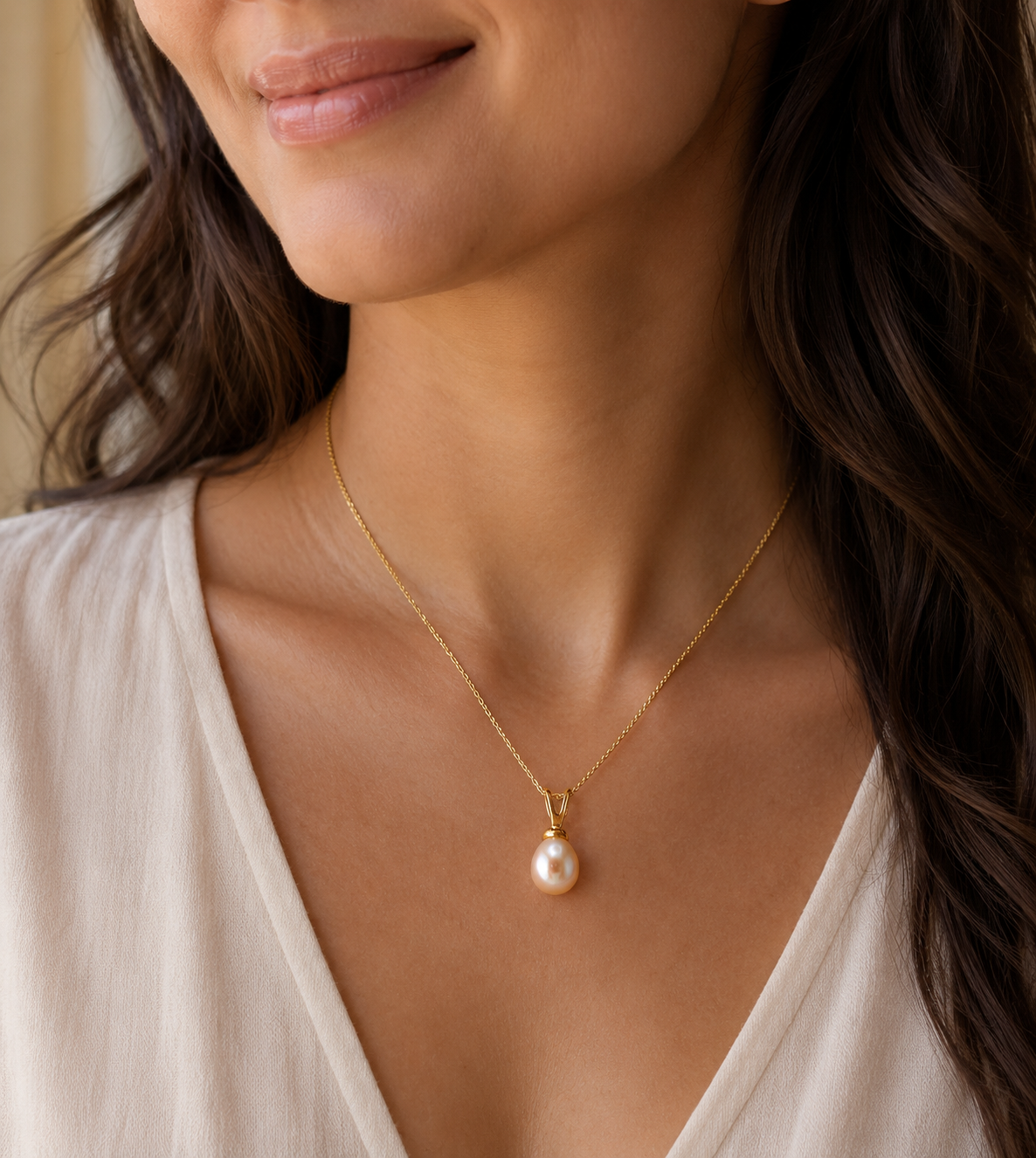 Natural Cream Teardrop Freshwater Pearl Necklace in Gold-Plated 925 Sterling Silver