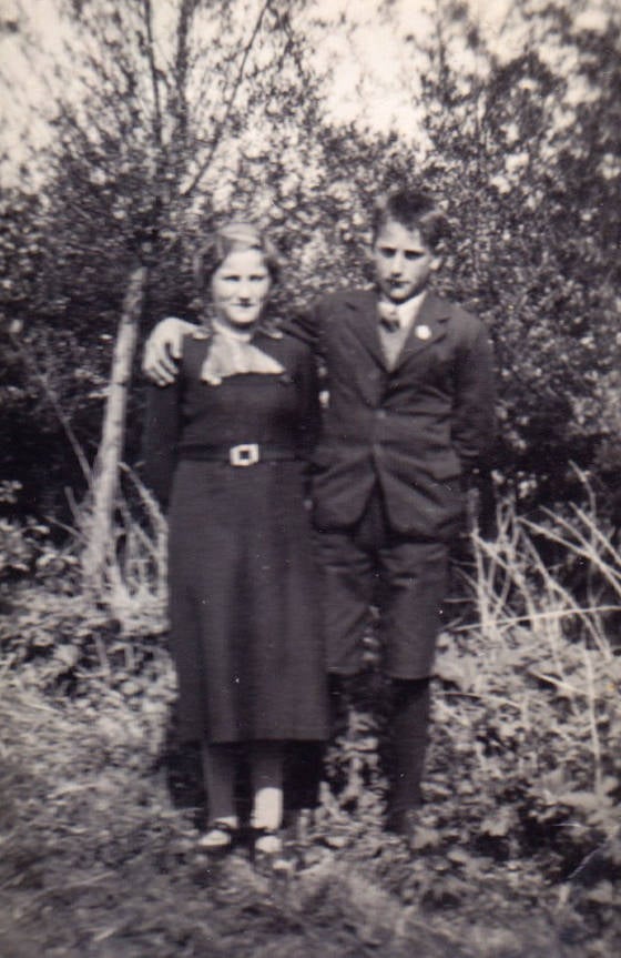 1937; Tweeling Lambert Mieneke Cuppen (6-6-1924)