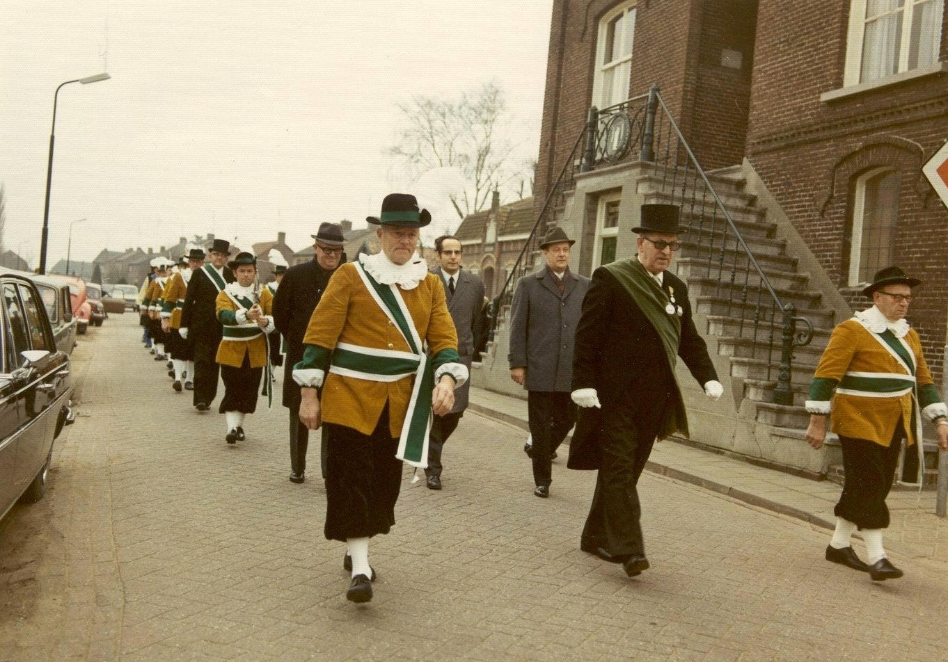 1971 Optocht gilde voor het koningschieten