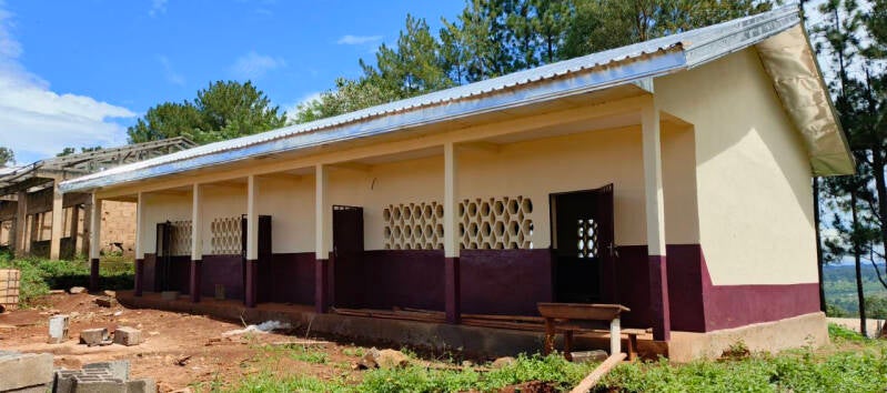 Start of construction of 2 classrooms and 8 toilets