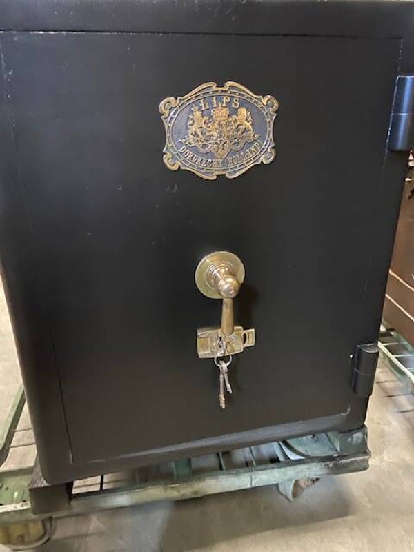 VERKOCHT - Antieke lips kluis Tar -1 nr: 4 1902-1920