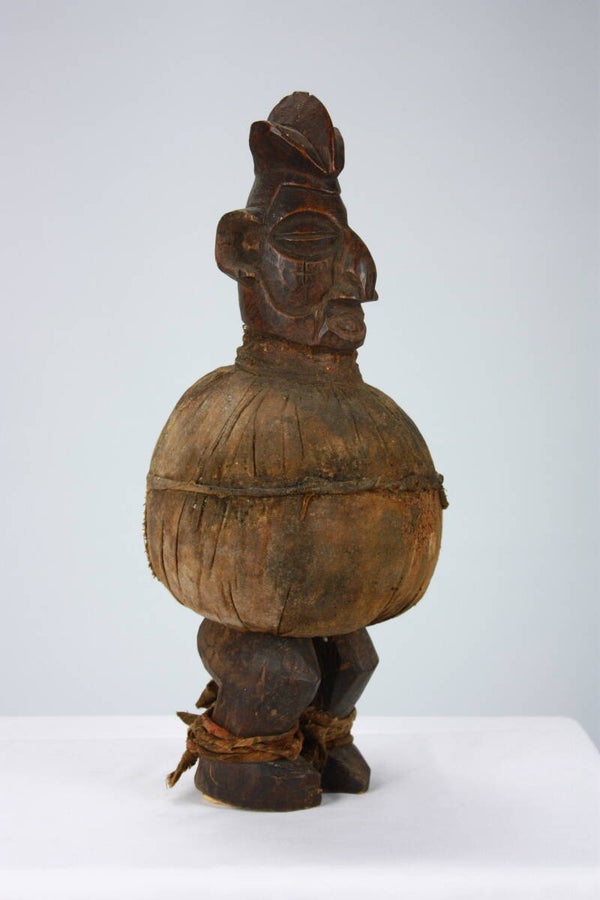 Lot A16 - Teke "Buti" Power Figure