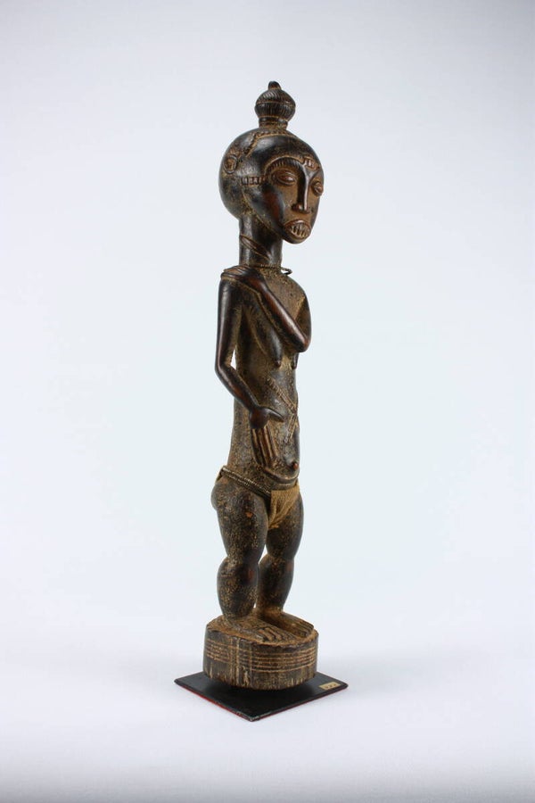 Lot A1 - Baule female figure