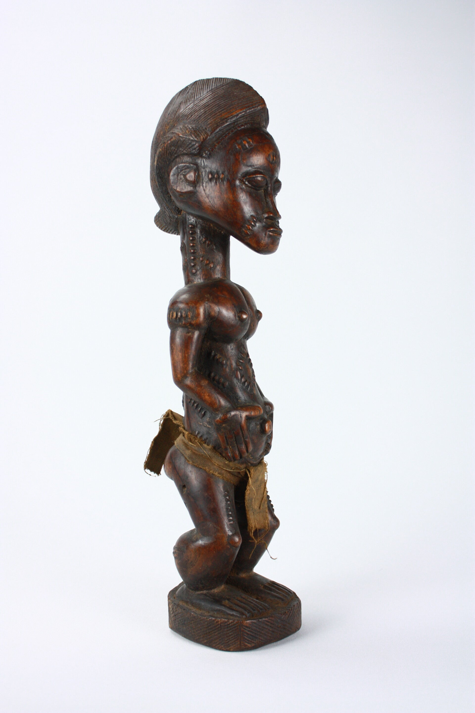 Lot A10 - Baule female figure