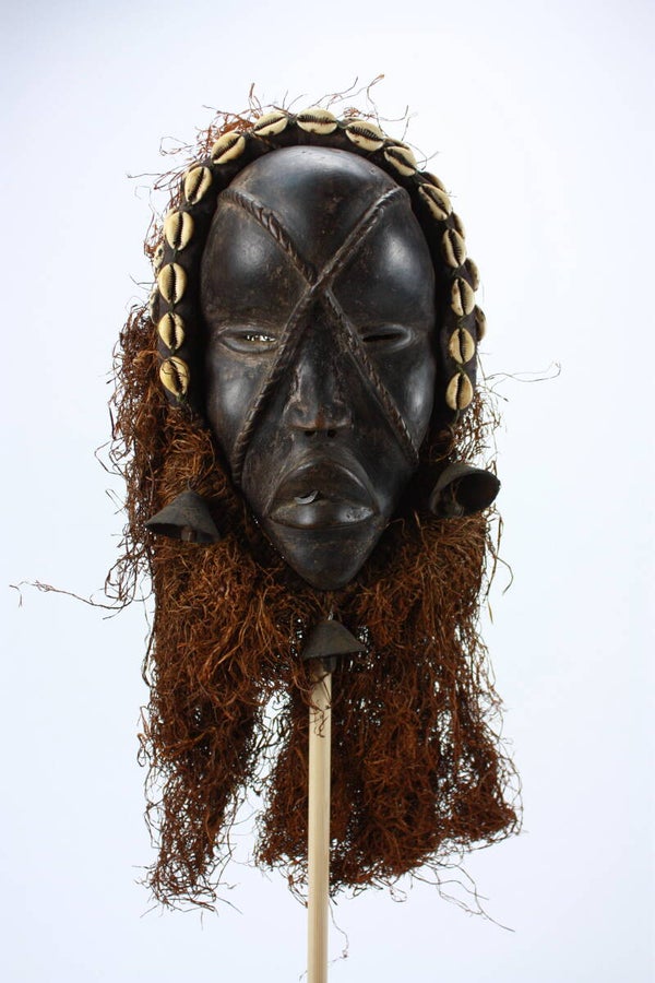 Lot A37 - Dan Mask – Déanglé Type with Bells