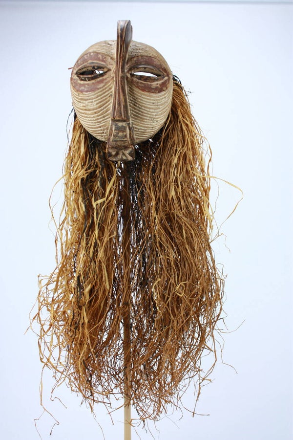 Lot A39 - Luba Striated Mask