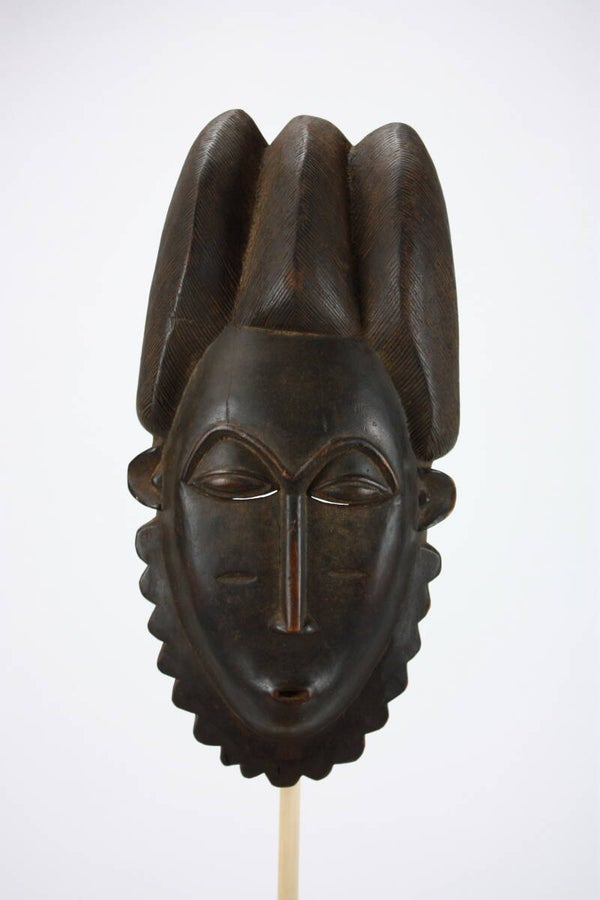 Lot A42 - Baule Mblo mask