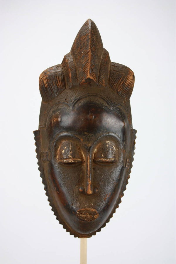 Lot A43 - Yaure mask