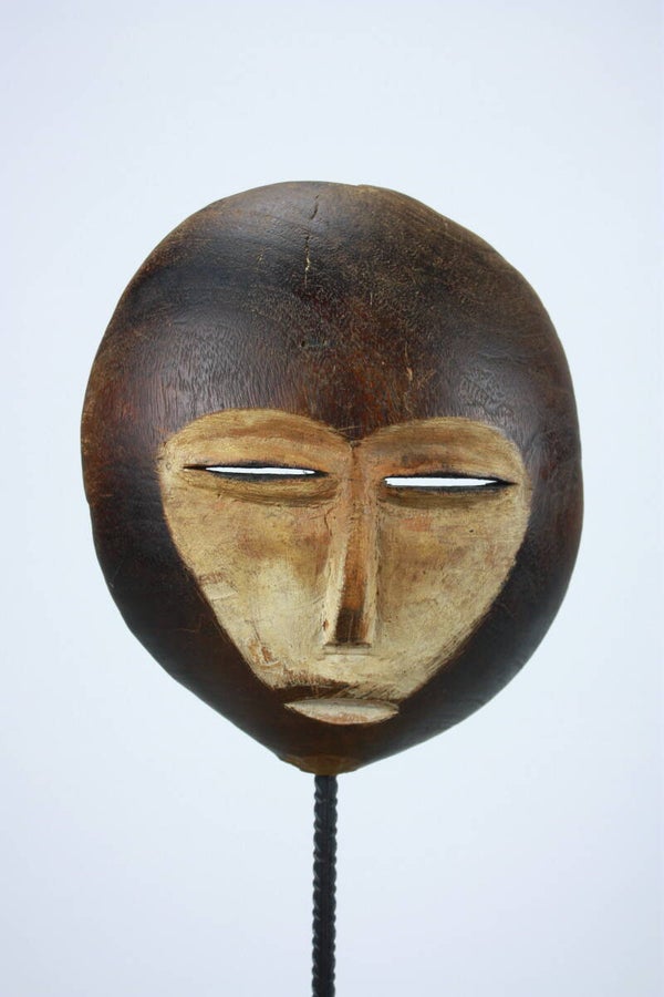 Lot A68 - Lega mask – Bwami society