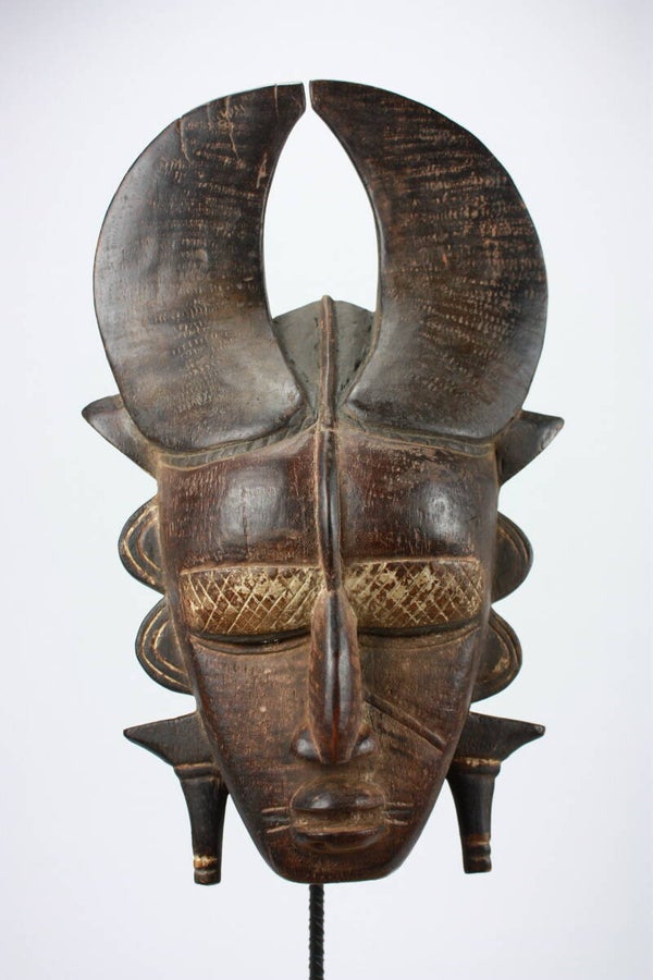 Lot A77 - Djimini Mask, Do Society