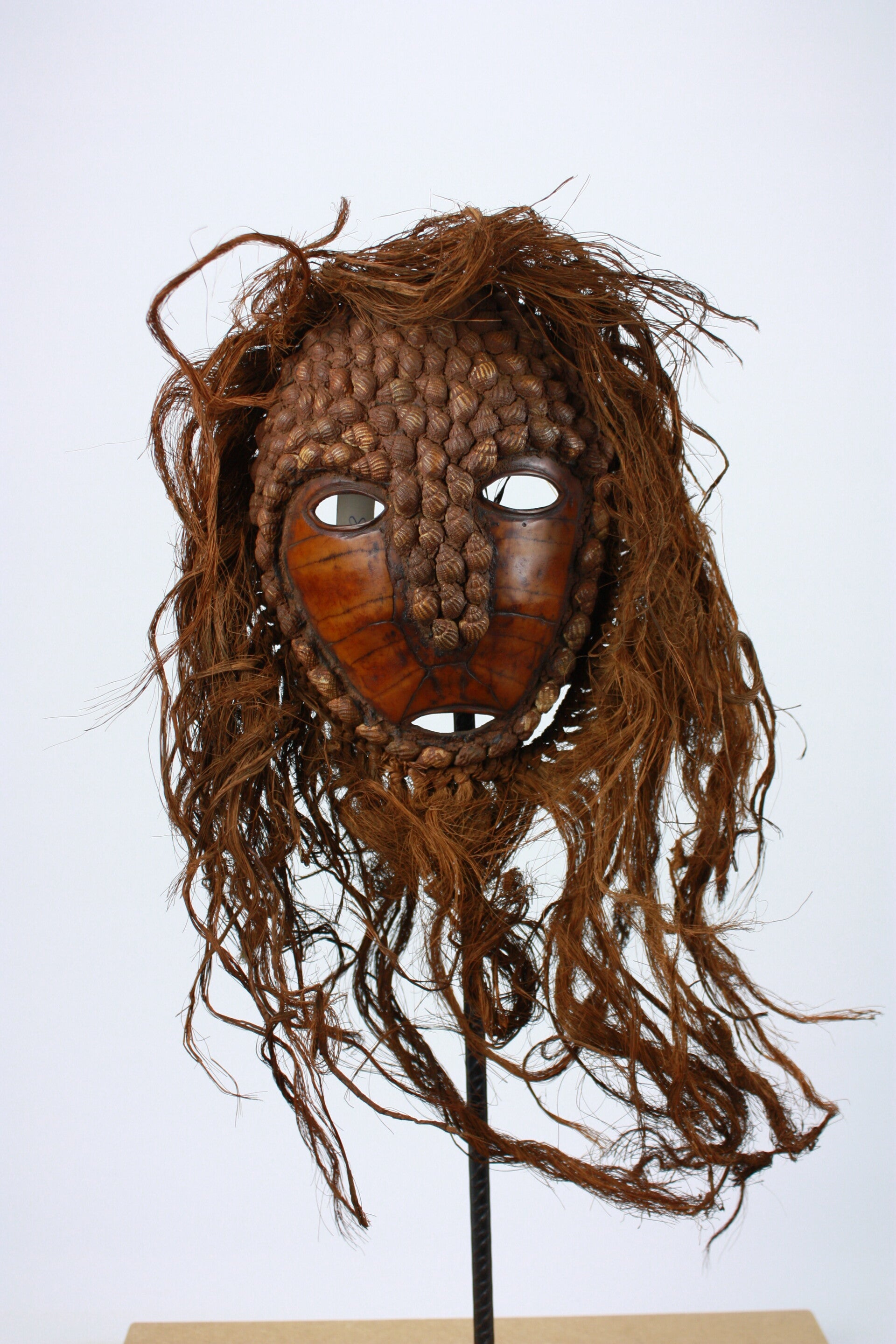 Lot O11 - Mask, attributed to the Torres Strait Islands