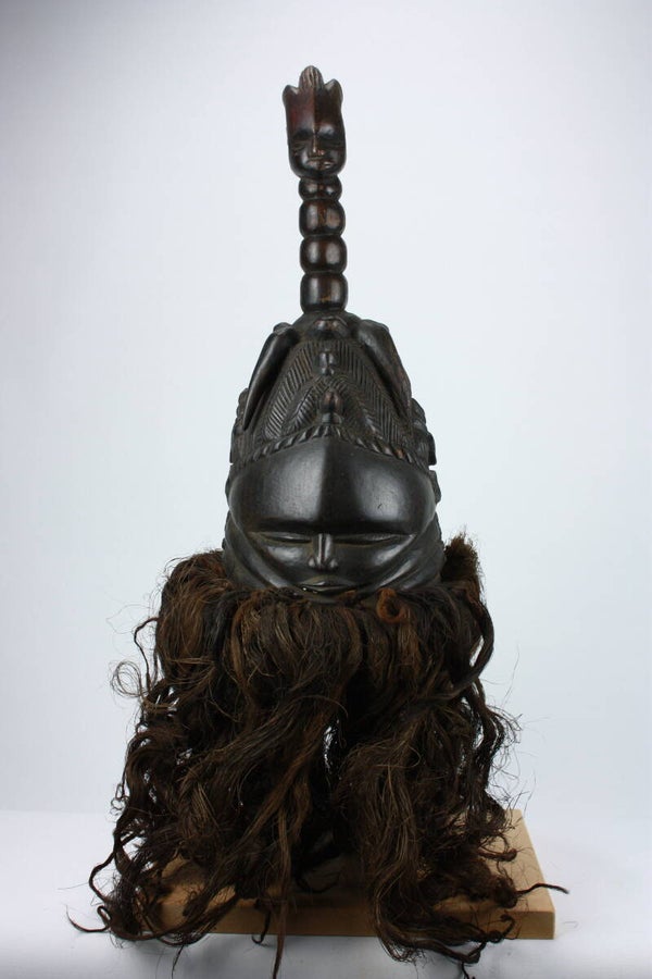 Lot A82 - Sande (Bundu) mask