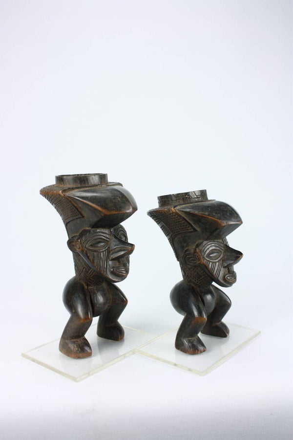 Lot A104 - Pair of Figural Palm Wine Cups (Mbwoongntey)