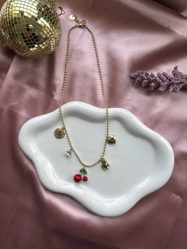 TikTok Cherry Bear Necklace - Goud