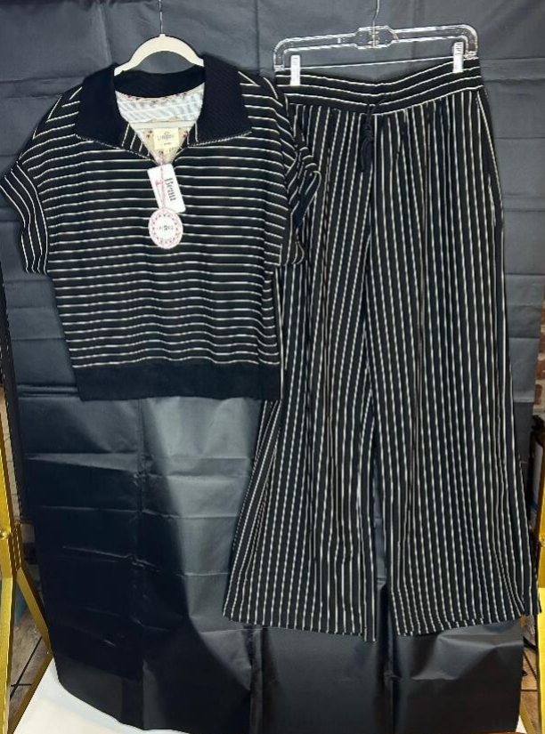 UMGEE Black white striped, Half Zip top wide leg pants