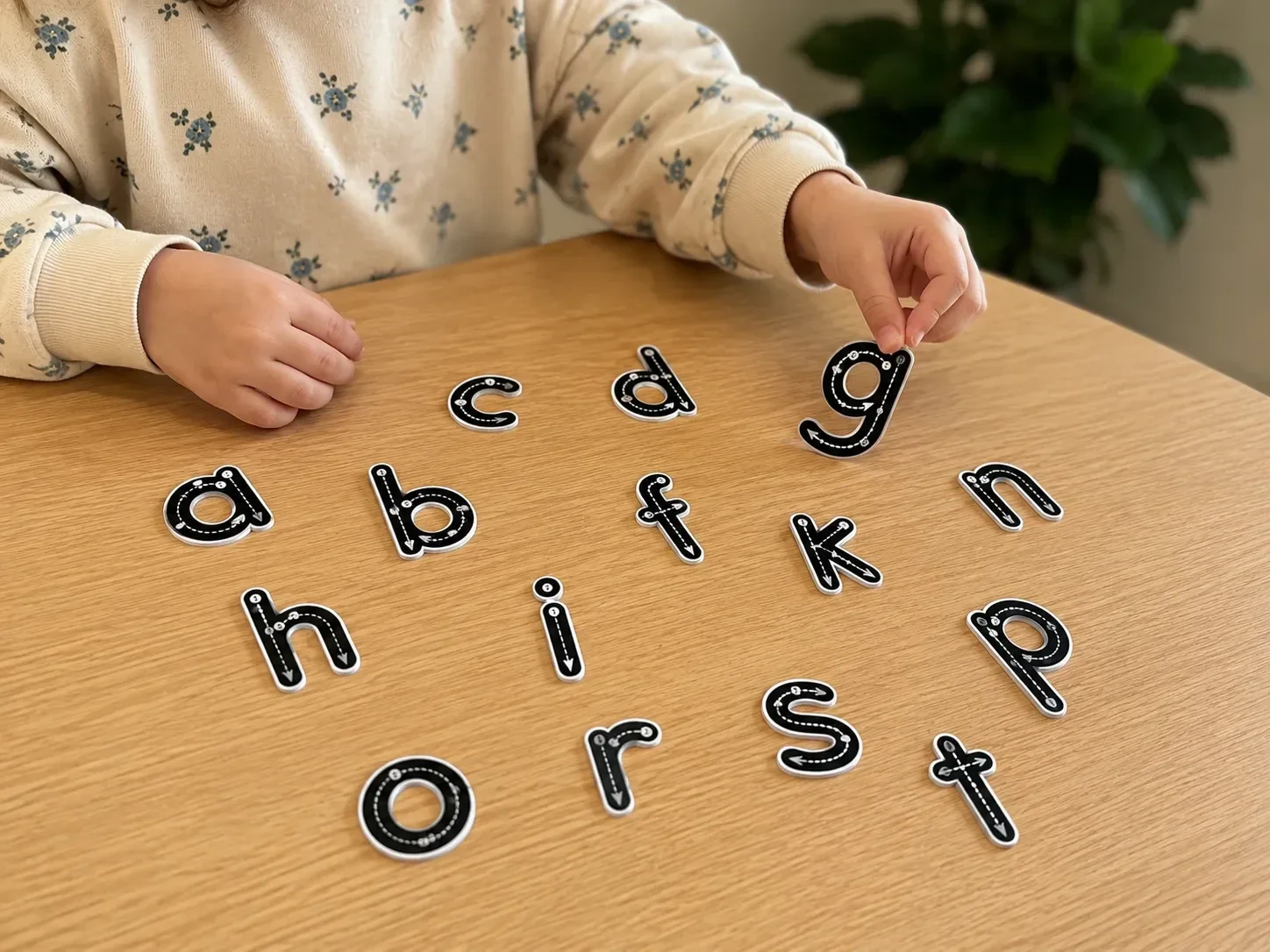 Alfabet kleine voelletters met tracing
