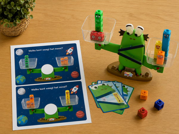 Ruimte linking cubes weegschaal
