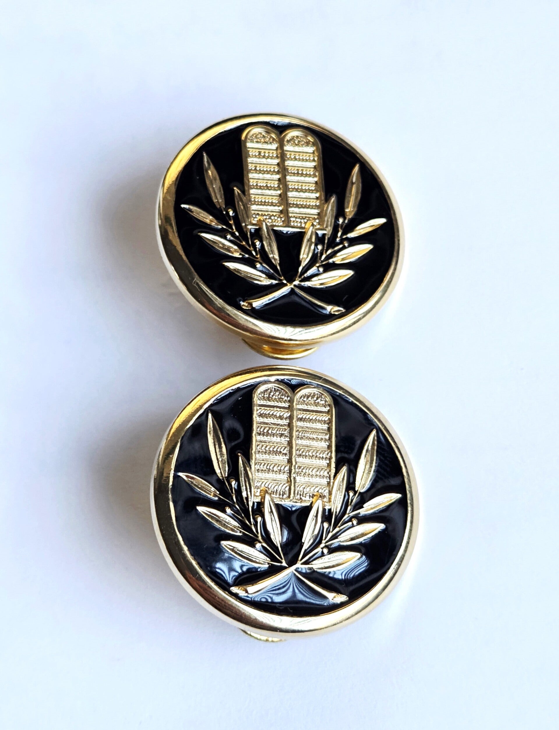 Insigne de col: Aumônier Israélite.