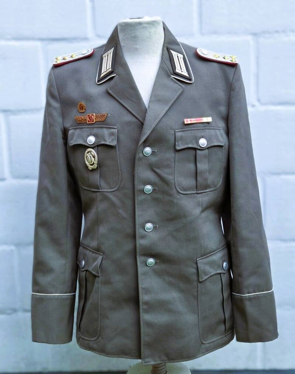 DDR uniform jas Hauptman artillerie.