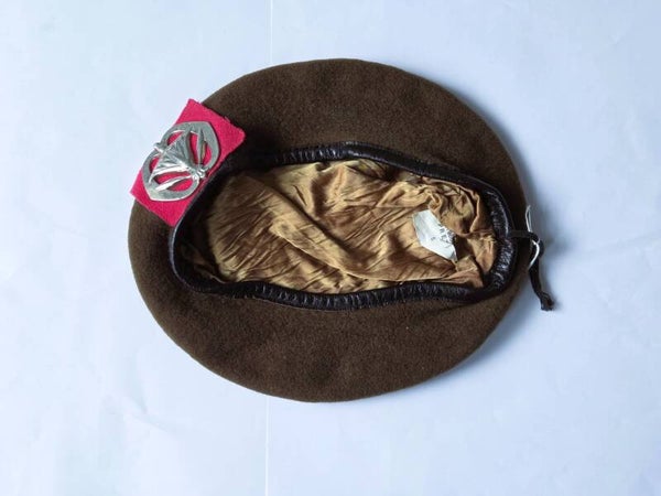 KL baret Administratie.