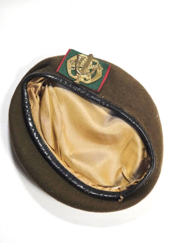 KL baret Limburgse Jagers.