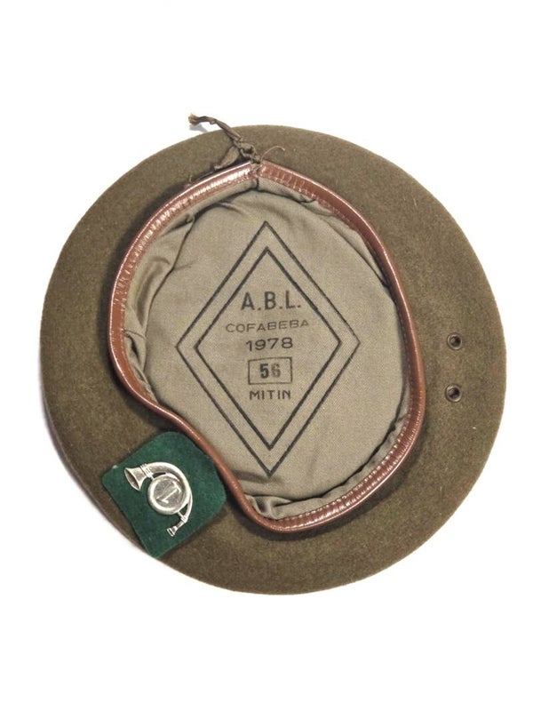 ABL baret Jagers te voet.