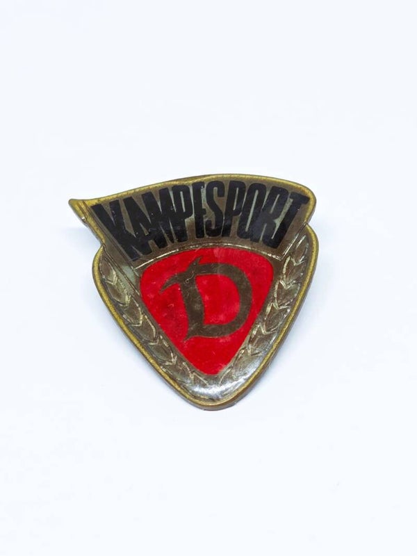 DDR-sportinsigne voor gevechtssport.