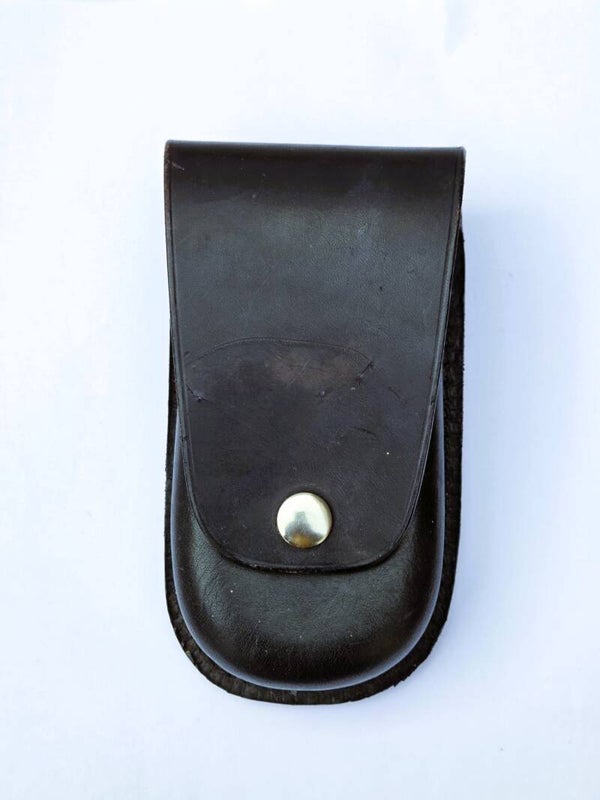 Handboeien etui.