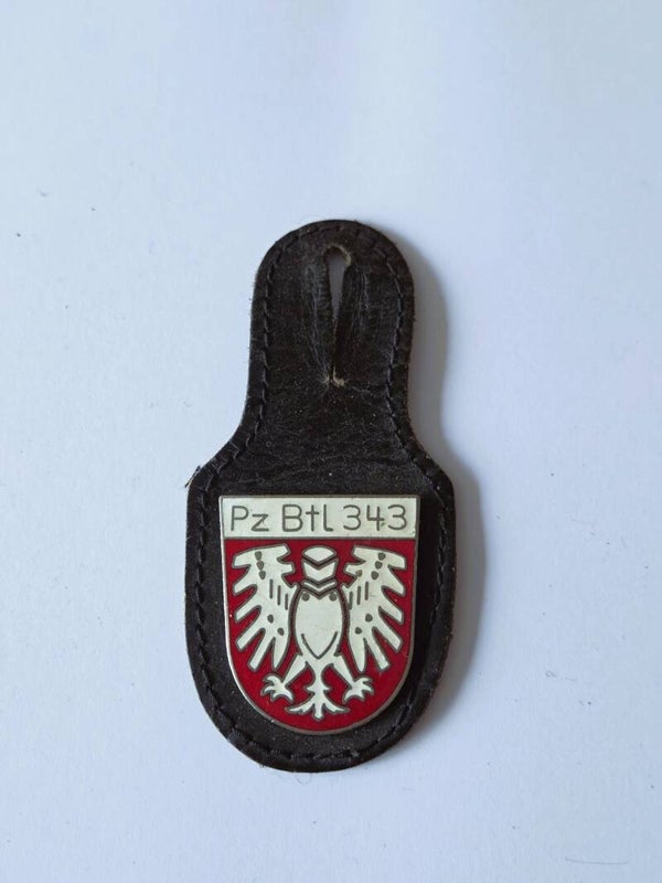 Bundeswehr borsthanger.