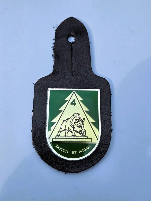 ABL borsthanger: 4e Regiment Ardeense Jagers.